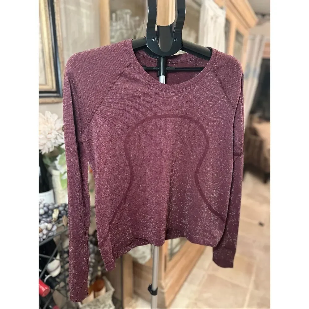 Lululemon sparkly top